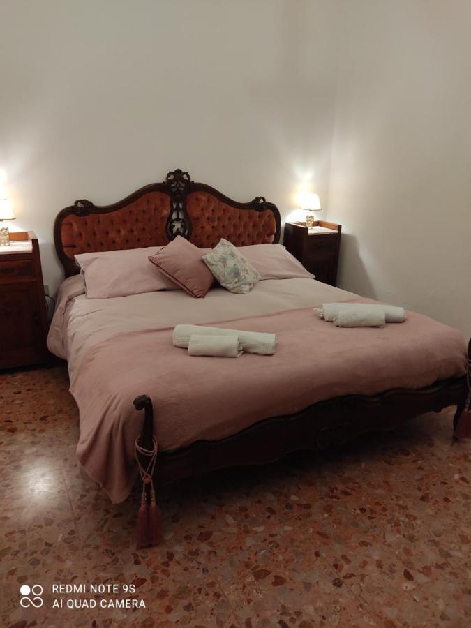 Апартаменты Holiday House I Colli Pisani Капанноли Экстерьер фото