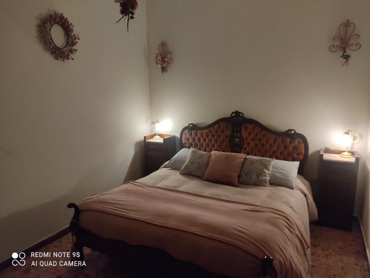 Апартаменты Holiday House I Colli Pisani Капанноли Экстерьер фото