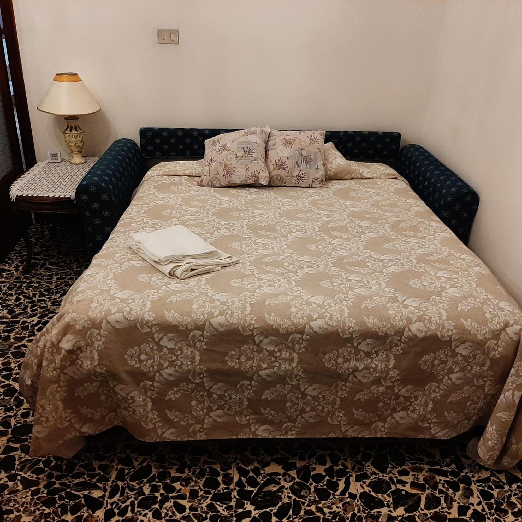 Апартаменты Holiday House I Colli Pisani Капанноли Экстерьер фото