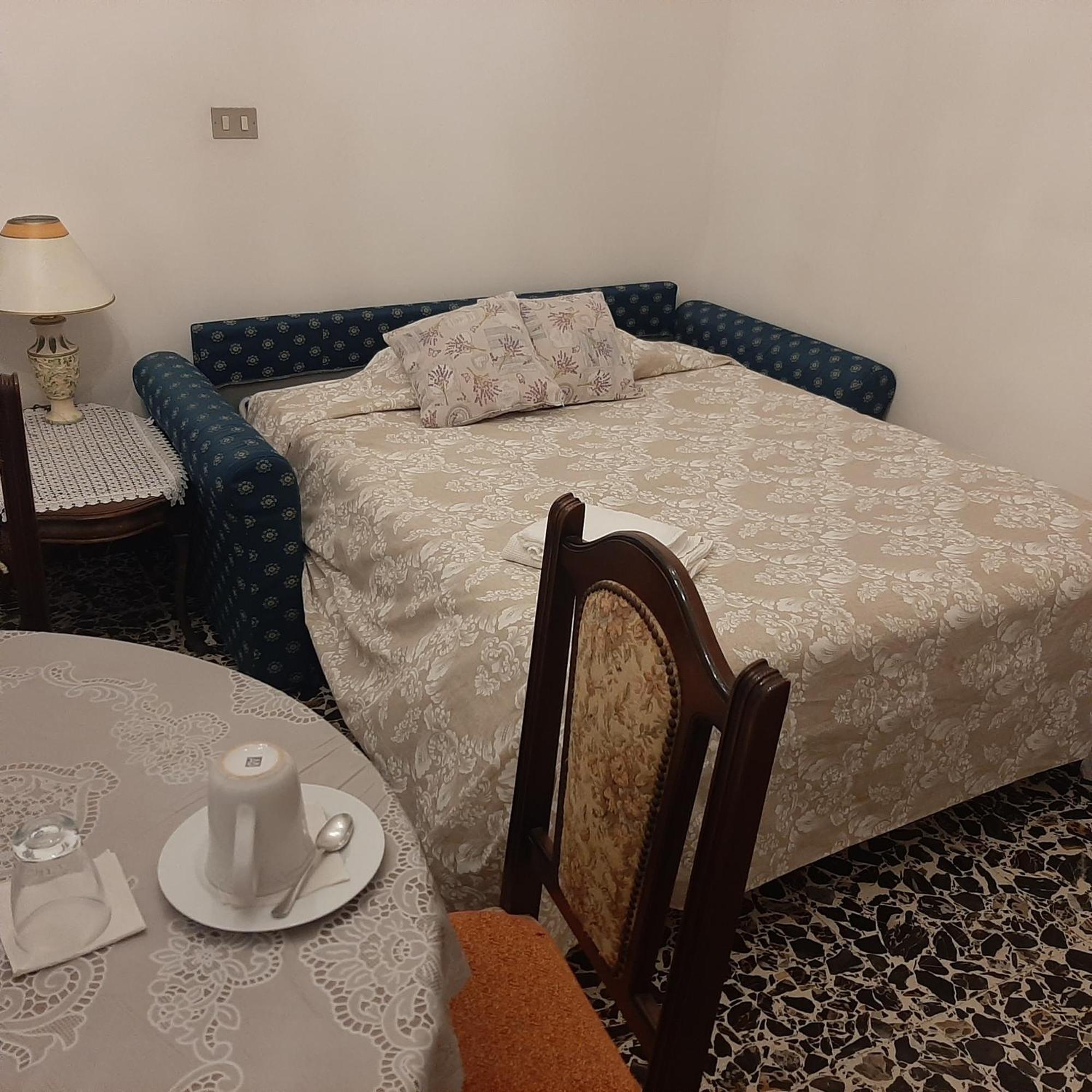Апартаменты Holiday House I Colli Pisani Капанноли Экстерьер фото